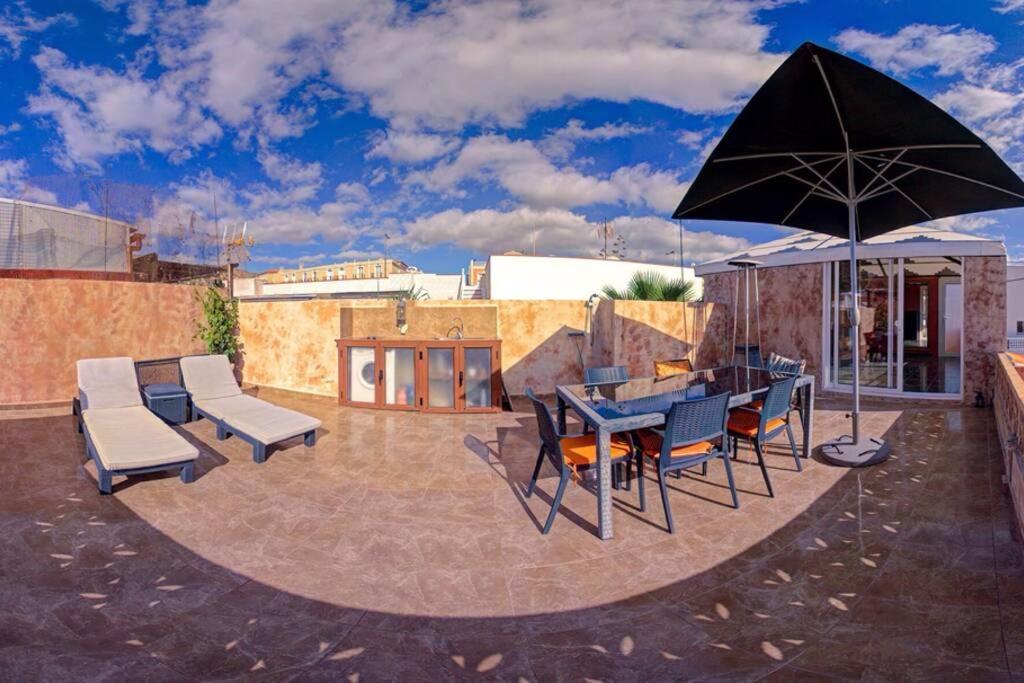 Semi-Detached Villa Sea Views, Huge Terrace, Close Beach ปาล์ม-มาร์ ภายนอก รูปภาพ